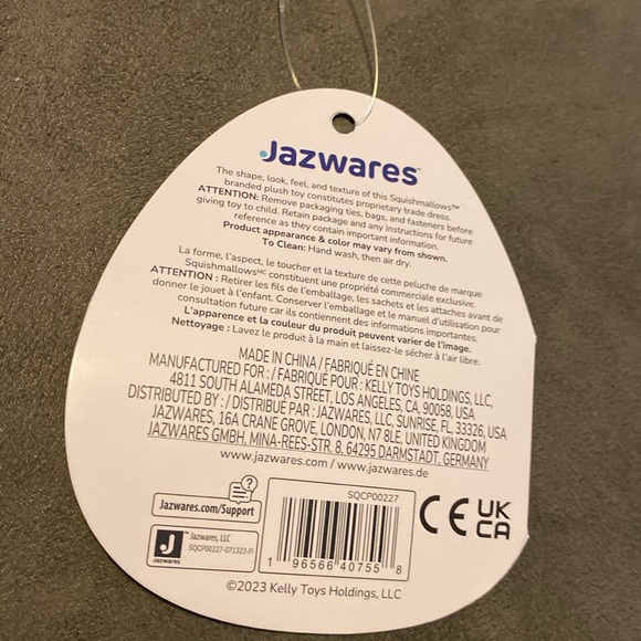 Squishmallows Cillian the bat cow clip - Picture 4 of 5